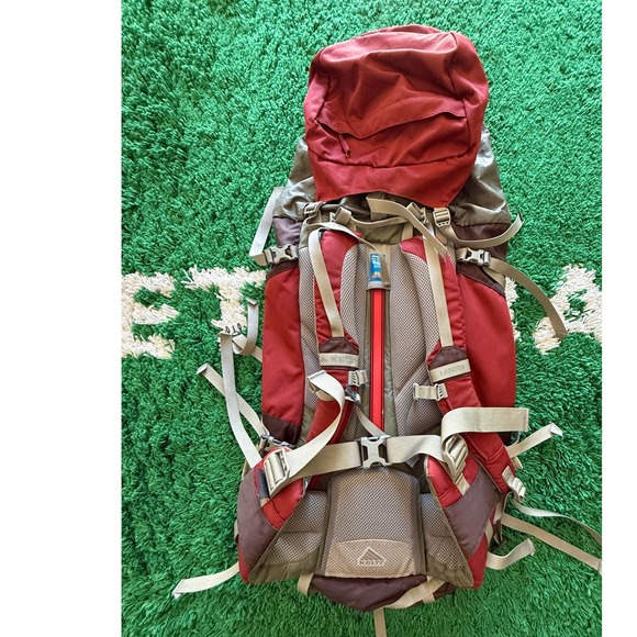 kelty 65l backpack Lakota Daypack  The packs suspension system utilizes a lightweight perimeter frame and a ventilated AmpFlow backpanel Kelty Glendale 65L Backpack